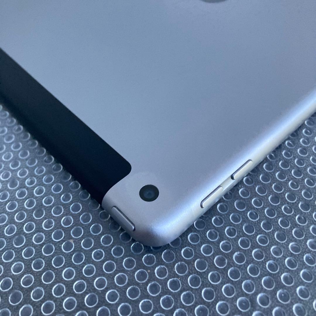 4076【早い者勝ち】iPad6 第6世代 32GB SIMフリー☆