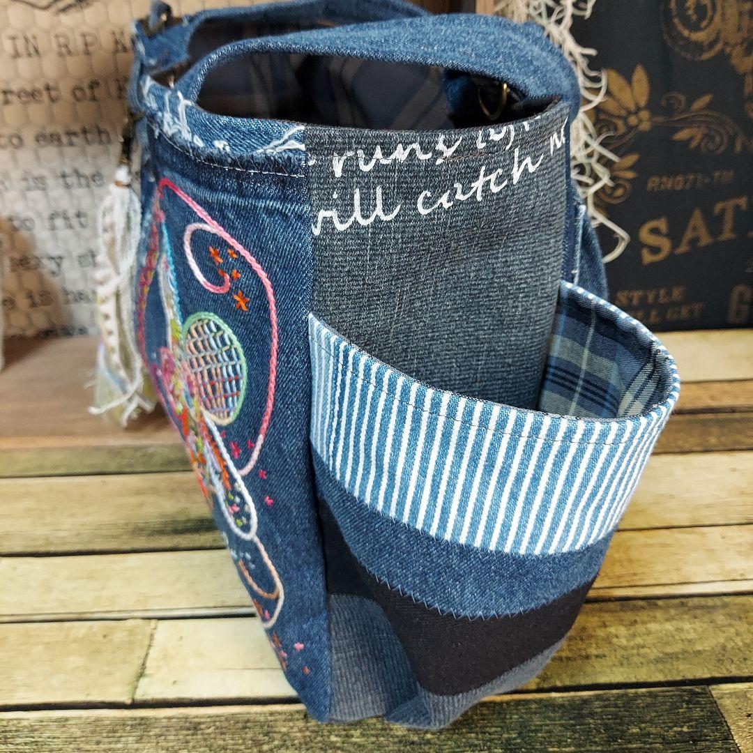刺繍デニムバック　No.652　デニムリメイク　刺繍バック　サイドポケット