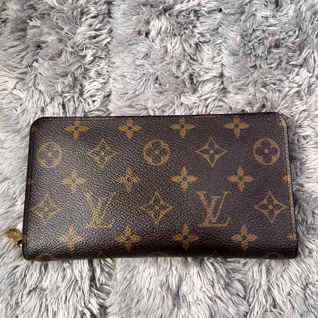 ルイヴィトン　ポルトモネ　ジップ　モノグラム　長財布　ラウンドファスナー
