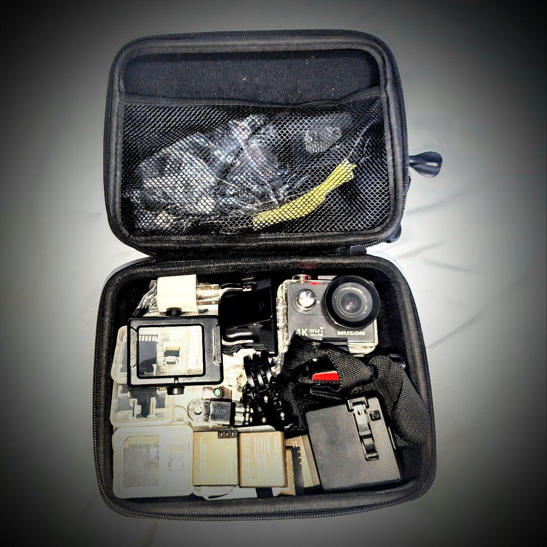 送料込み　アクションカメラ　ウェアラブルカメラ　スポーツカム　付属品フルセット