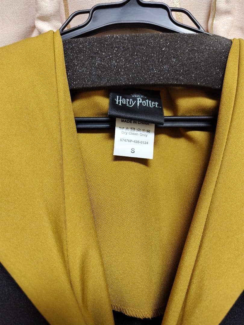 ハリーポッター スタジオツアー ハッフルパフ ローブ　Ｓ　公式