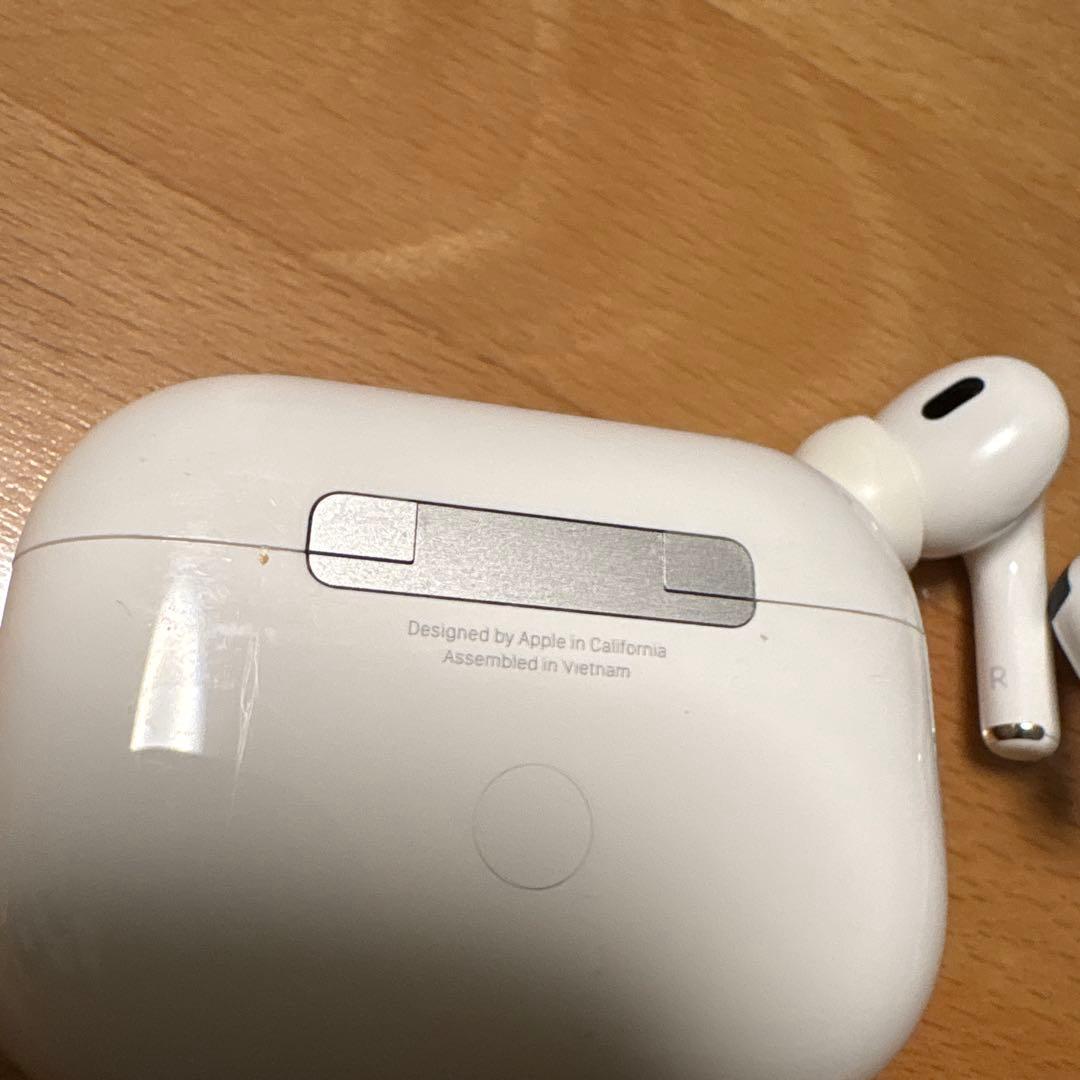AirPods Pro 第二世代　中古　A3047両耳あり