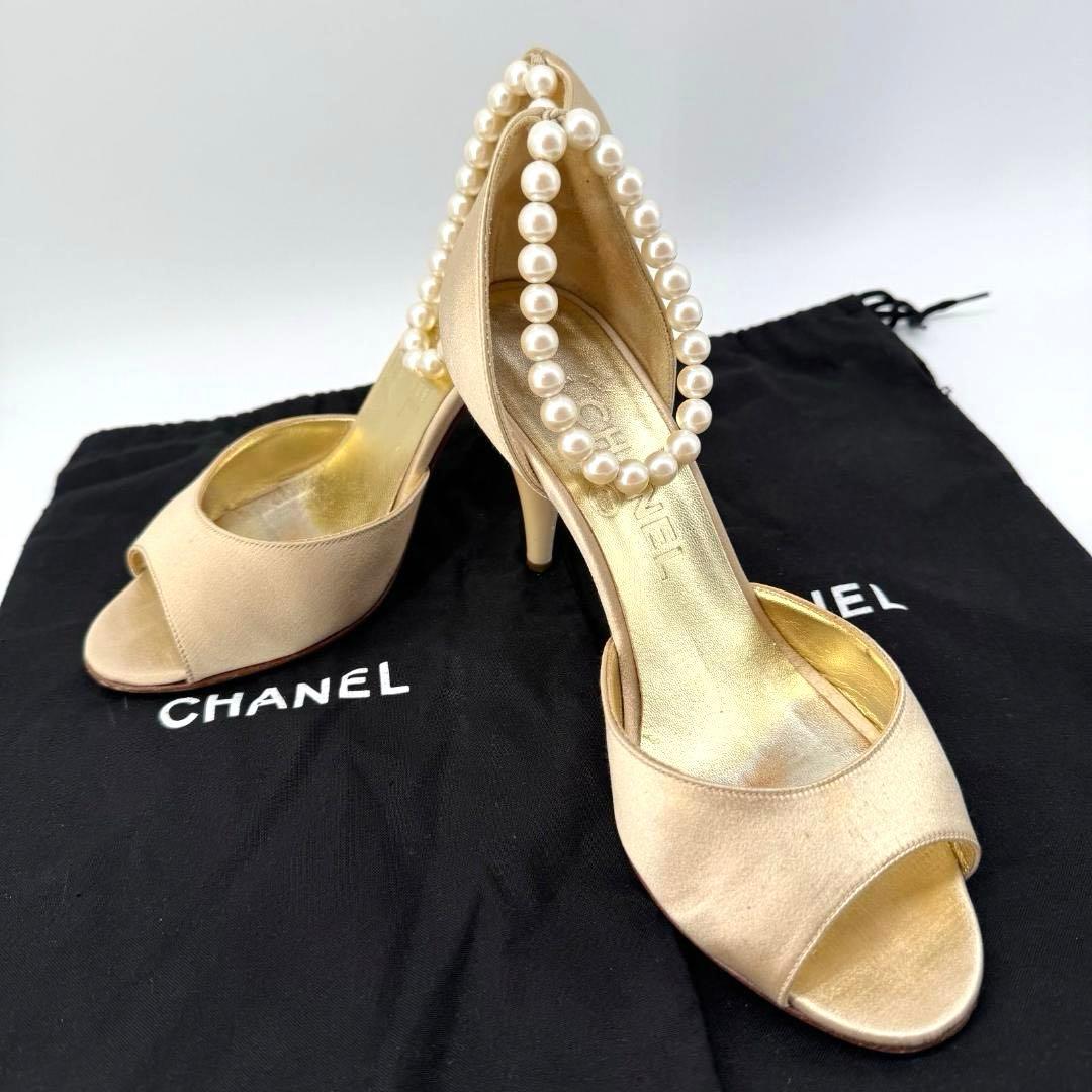 15360✨CHANEL サテンパンプス パールストラップ 36 ゴールド