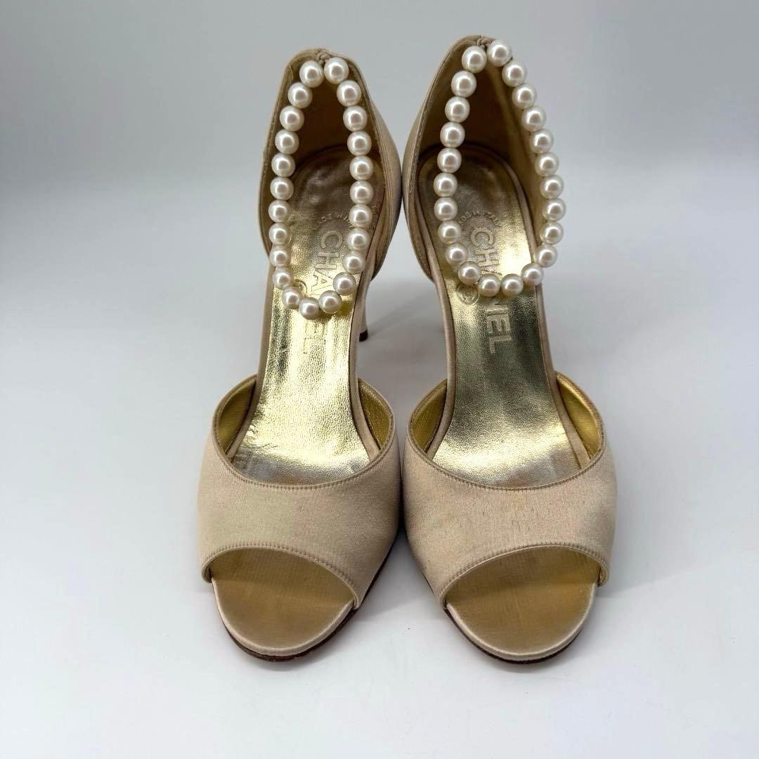 15360✨CHANEL サテンパンプス パールストラップ 36 ゴールド