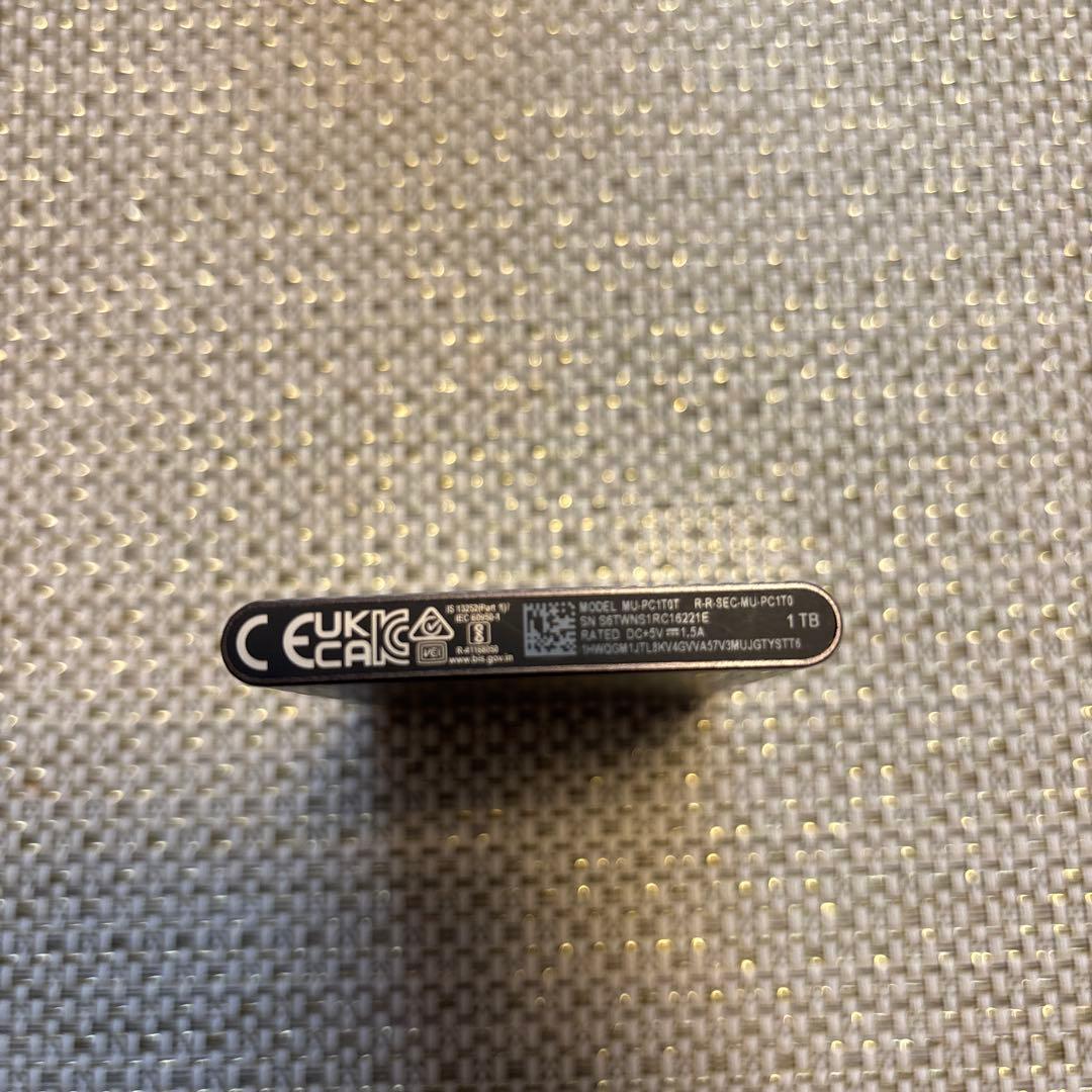 SamsungサムスンPortable SSD T7 1TB MU-PC1T0T