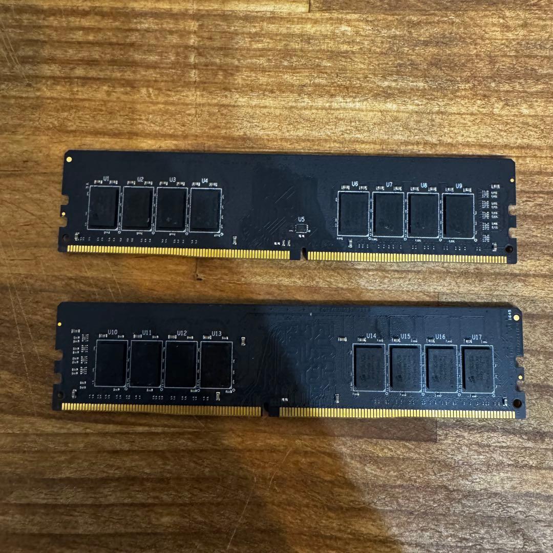 Corsair 32GB DDR4 2666MHz メモリ