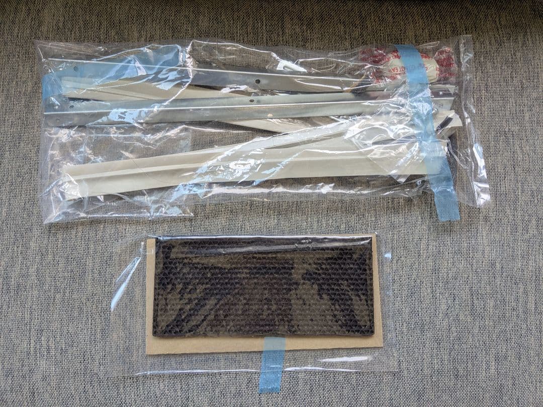 コロナ　窓エアコン　2015年製　枠、付属品は新品未使用