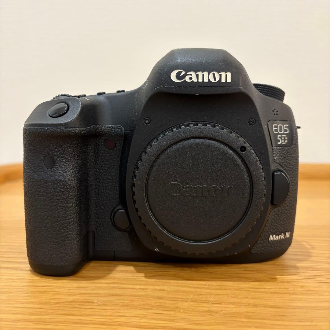 Canon EOS 5D Mark III デジタル一眼レフ