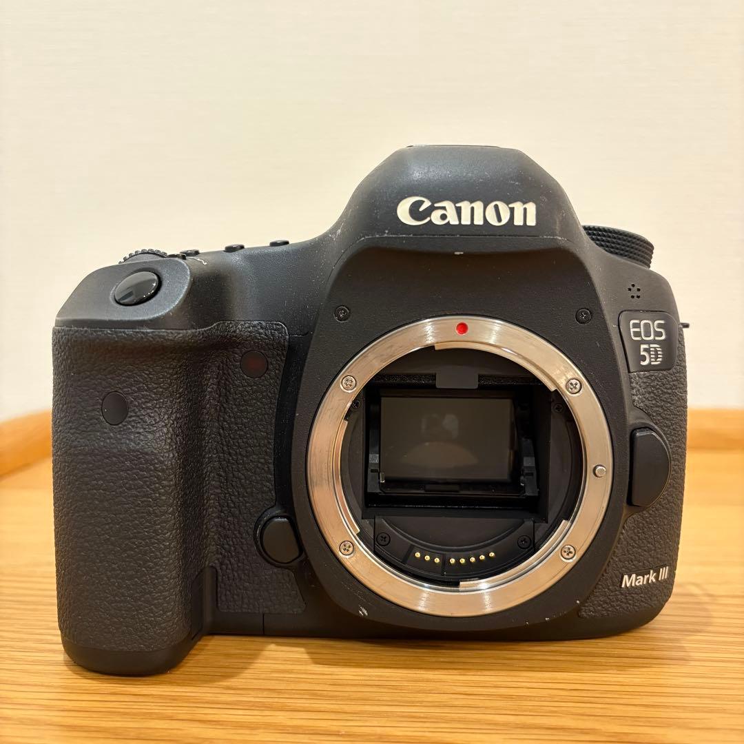 Canon EOS 5D Mark III デジタル一眼レフ