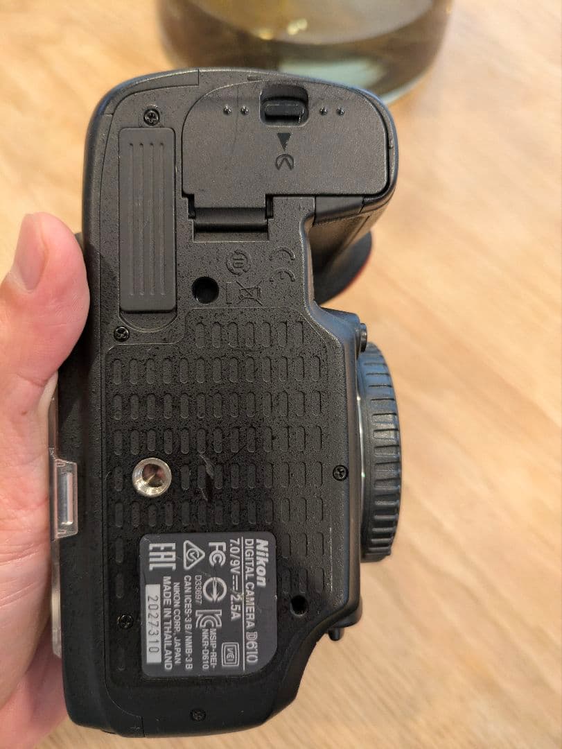 Nikon D610 本体　8824ショット　z7スト、縦グリップ付き