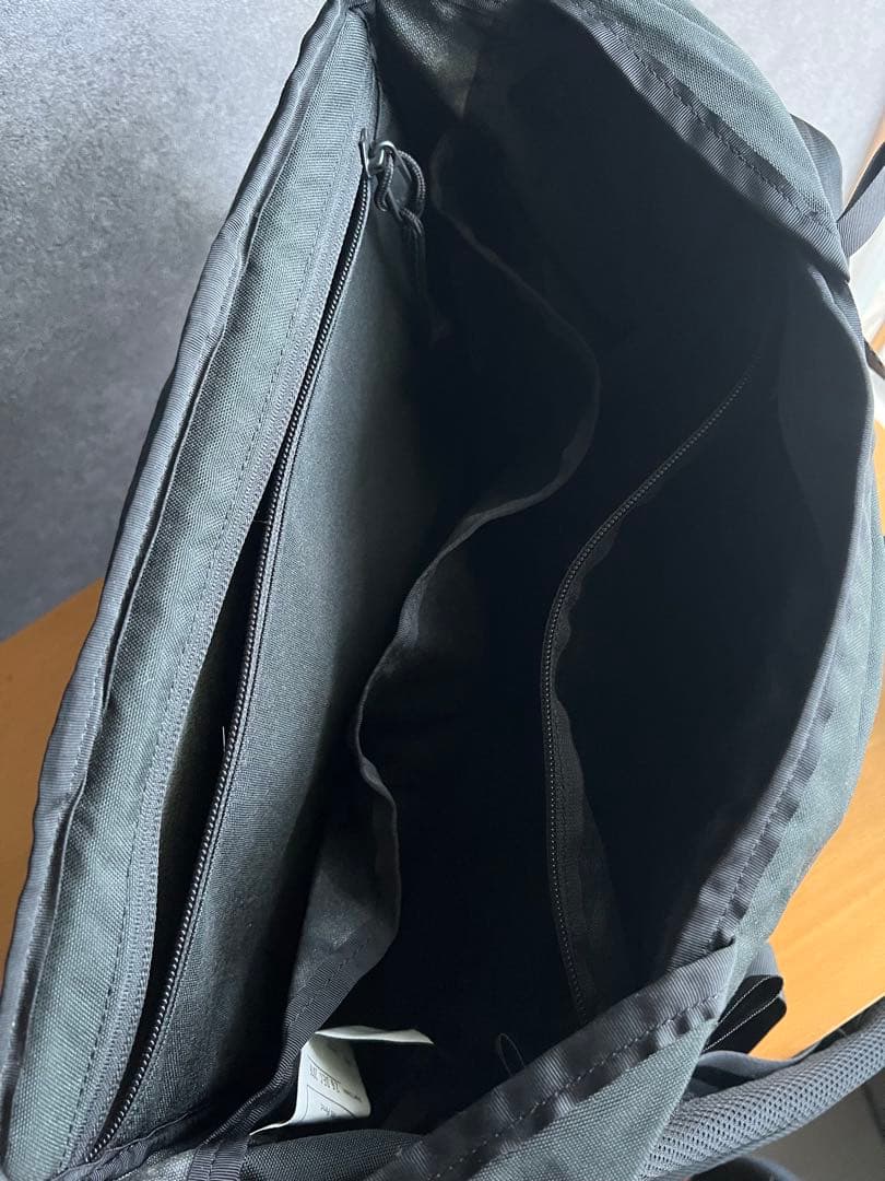 【入手困難】MYSTERY RANCH メッセンジャー　インベーダー　超美品