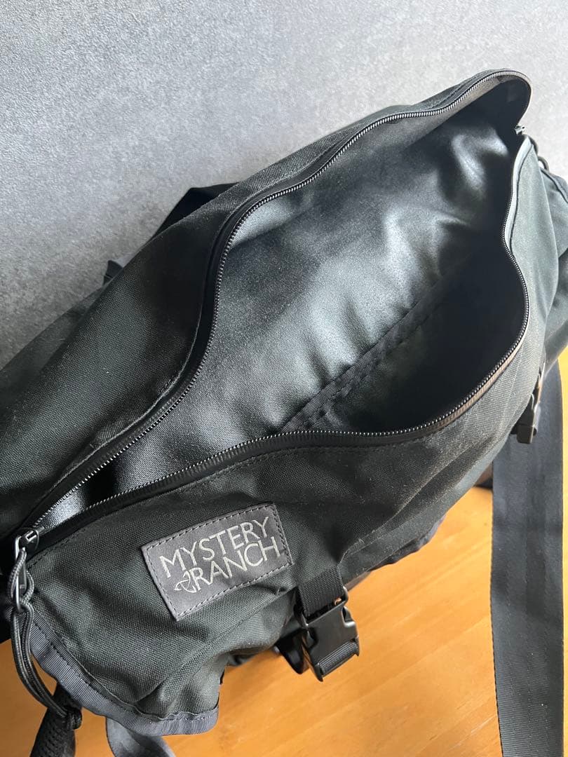 【入手困難】MYSTERY RANCH メッセンジャー　インベーダー　超美品