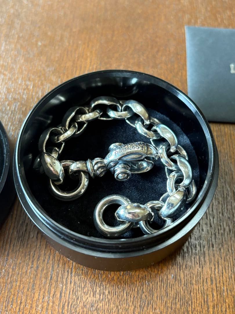 LeoNard KaMhoutシルクヘロンブレスレット 定価369,600円