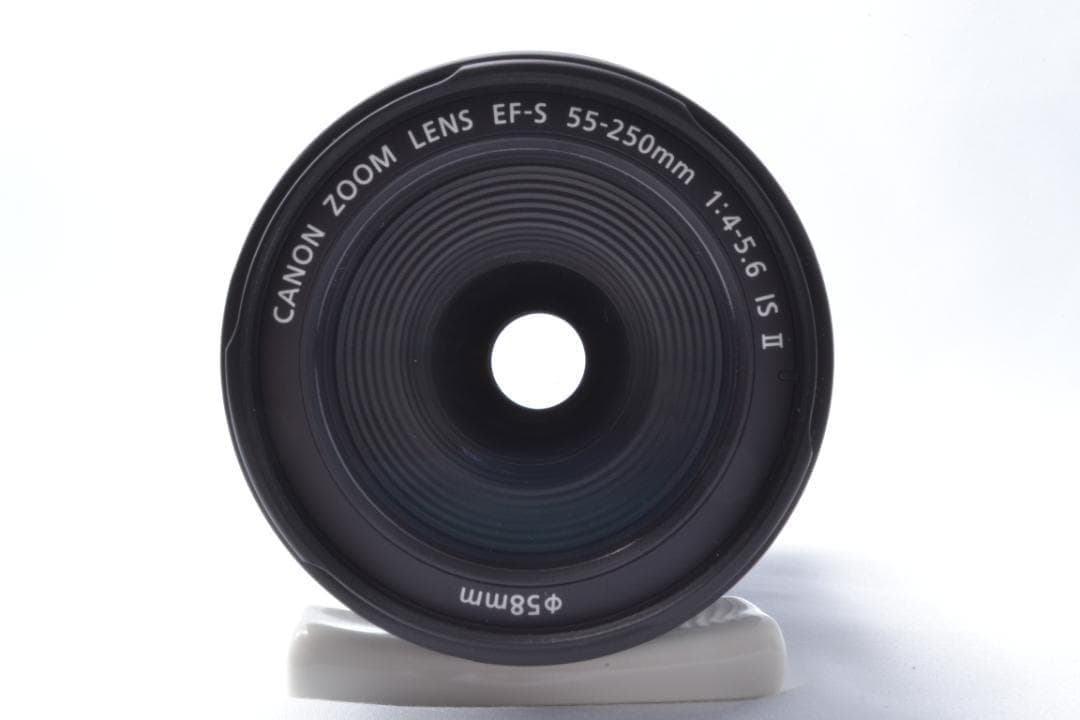 Canon EF-S 55-250mm 1:4-5.6 IS II 望遠レンズ✨