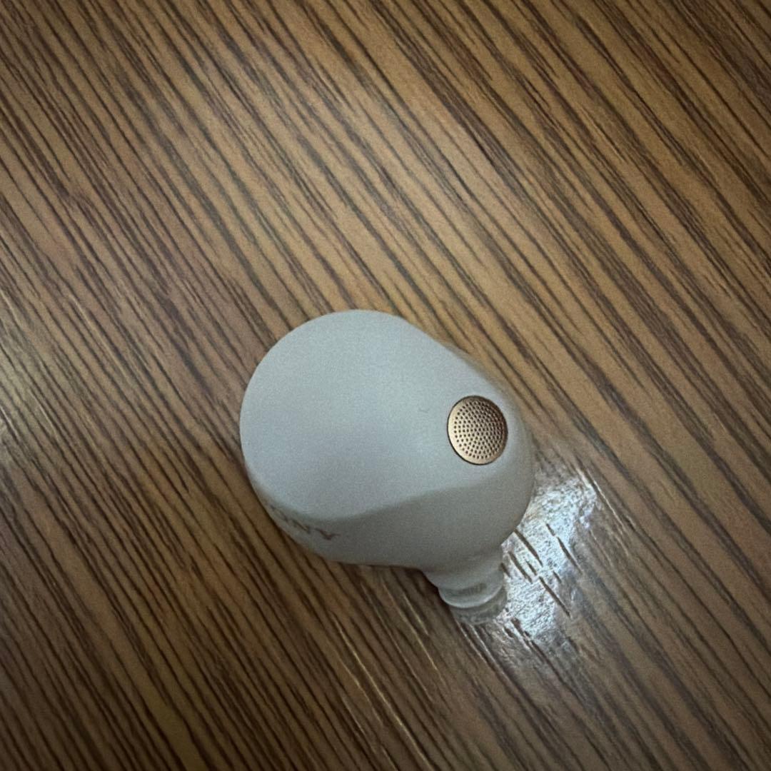 SONY WF-1000XM5 プラチナシルバー　ケース無し