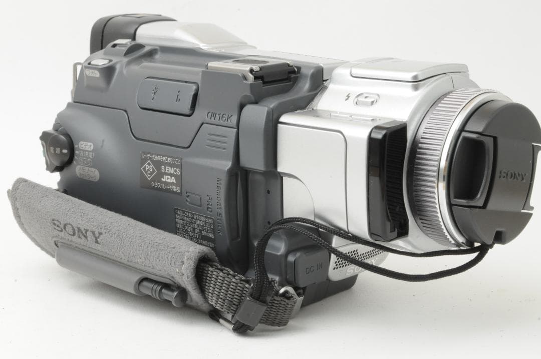 SONY ソニー DCR-TRV70 デジタルビデオカメラレコーダー
