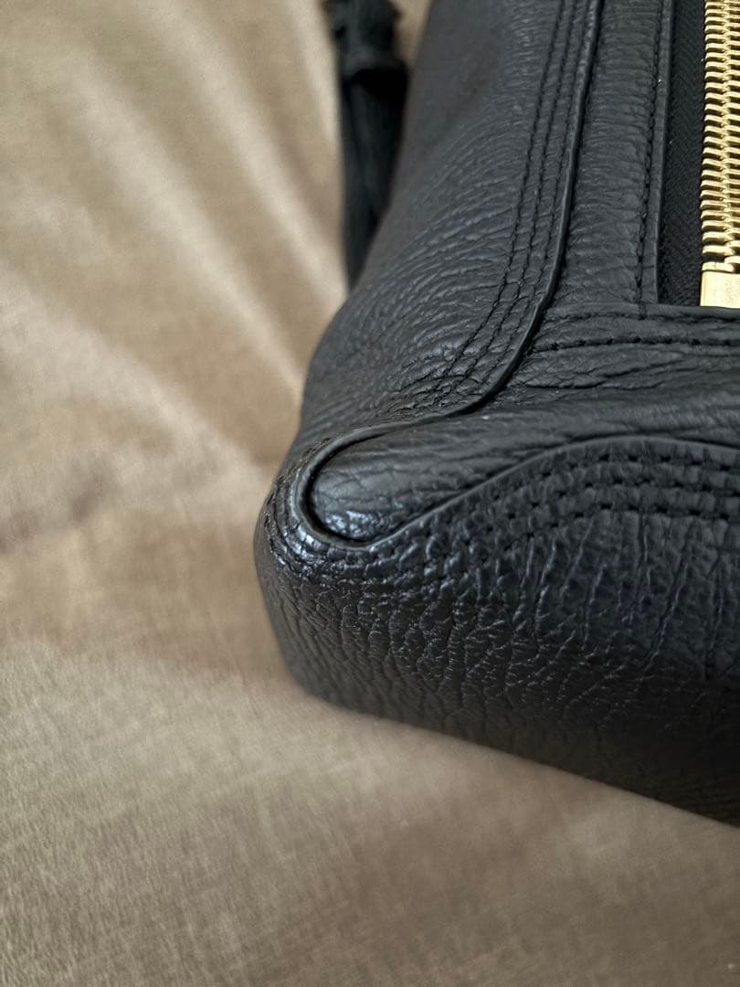 ブラックレザーリュック