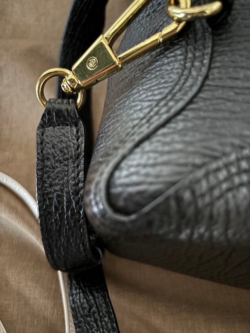 ブラックレザーリュック