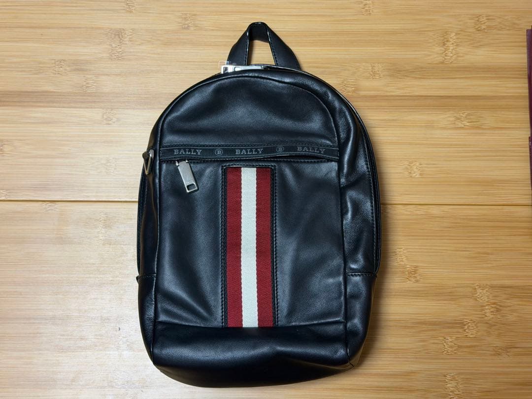 BALLY ブラックレザー クロスボディバッグ