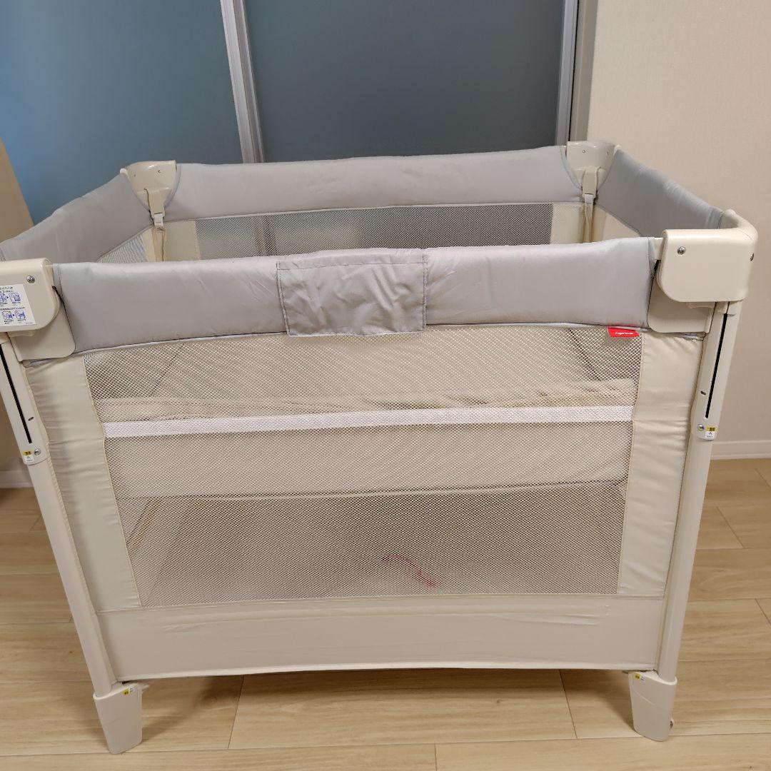 Aprica　ベビーベッド　ココネルエアー　ホワイトグレー