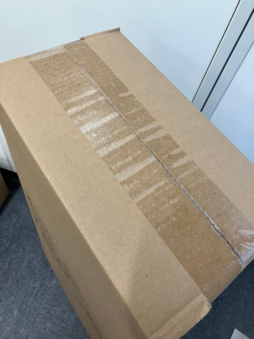 ［S12-56］新品 Electrolux スティッククリーナー ZB3107