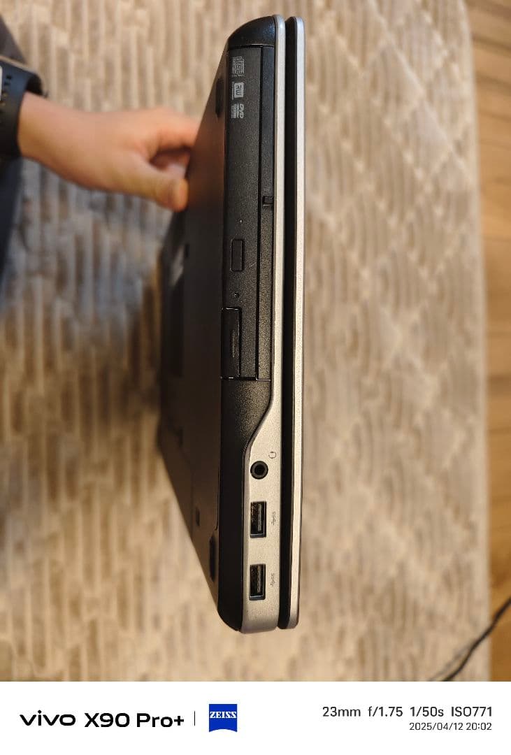 DELL LATITUDE E6540 高性能ノートPC