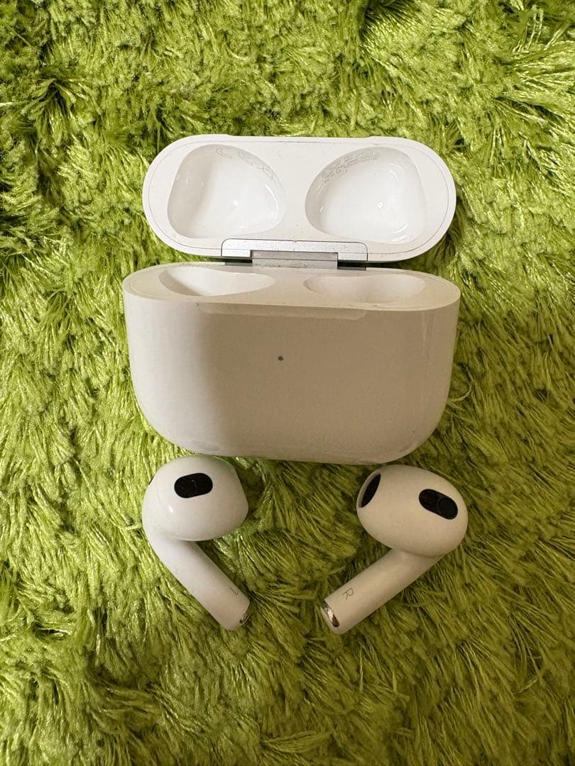 Lightning AirPods（第3世代）