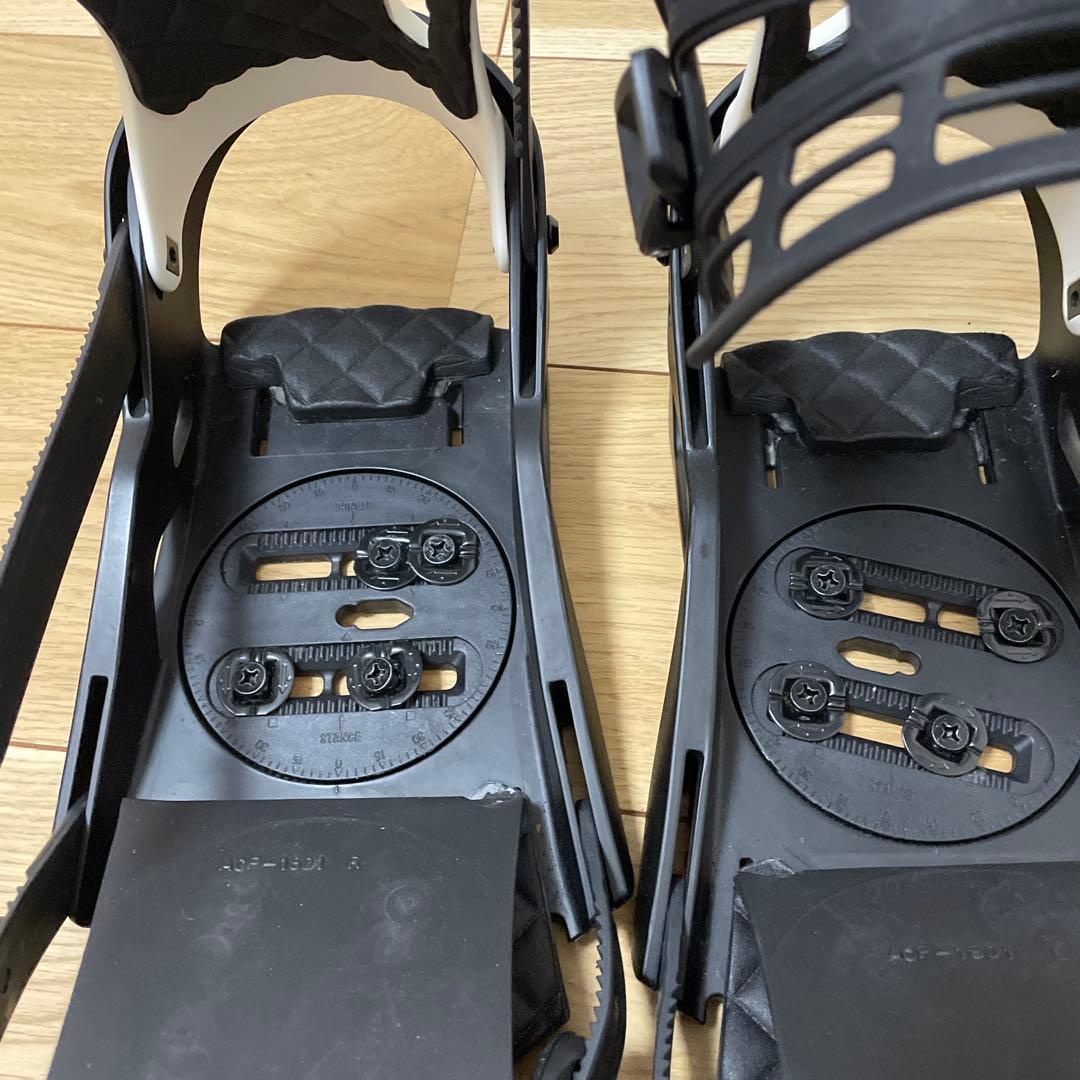 STEPCHILD スノーボードビンディング ST ブラック/ホワイト