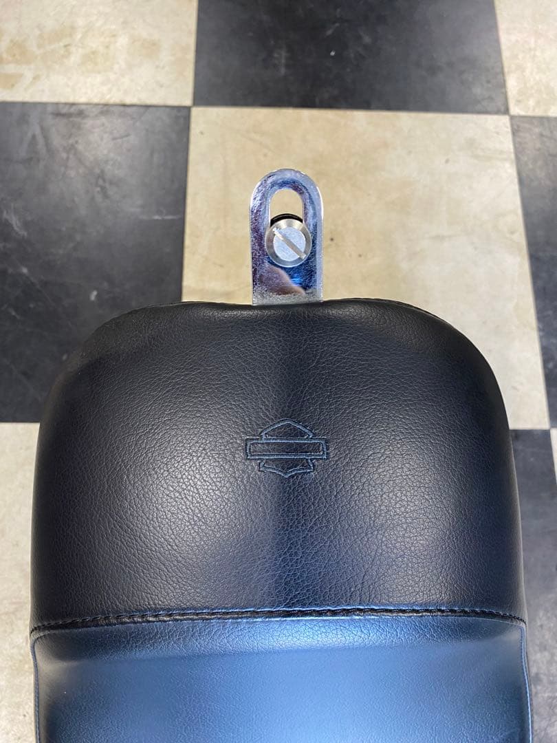 ハーレー純正　シート　ツインカム96 ソフテイル　fxstc