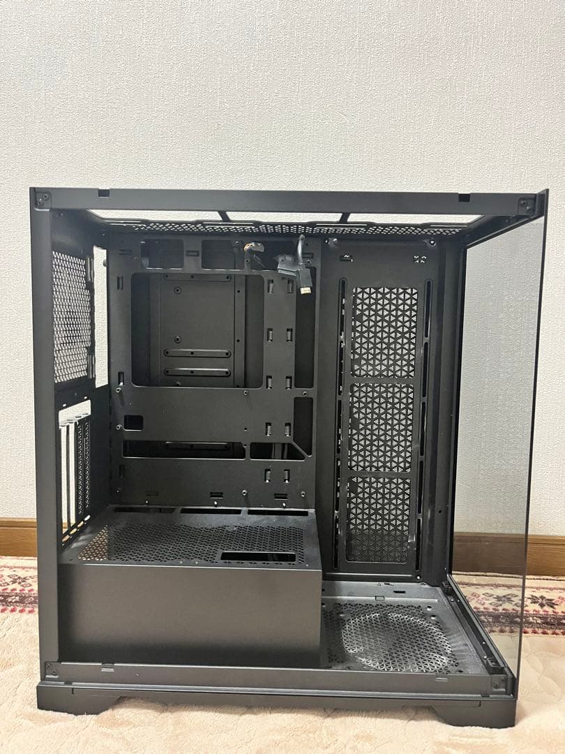 【美品】XPG Invader X 自作PCケース ピラーレス強化ガラス