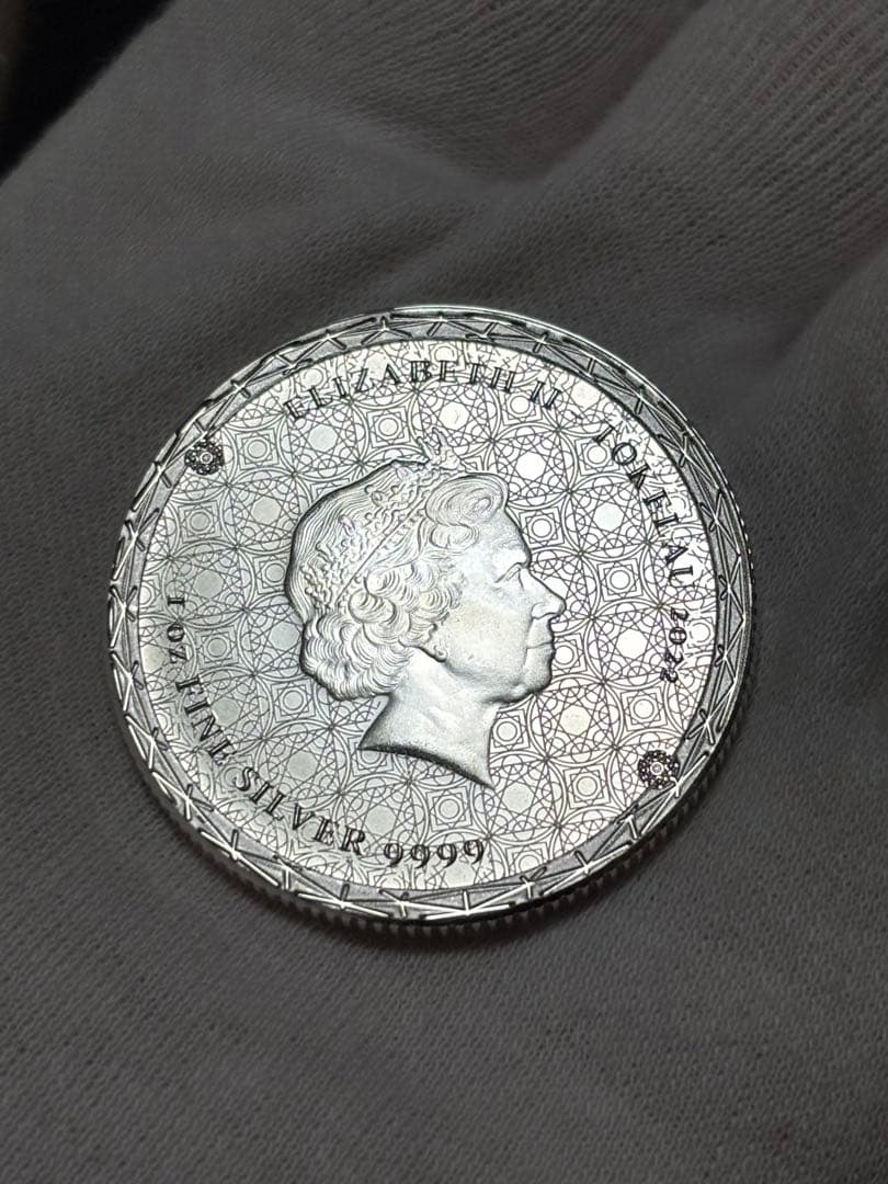 純銀99.99% 1オンス銀貨 トケラウ「均衡・イクイリブリアム」ケース付