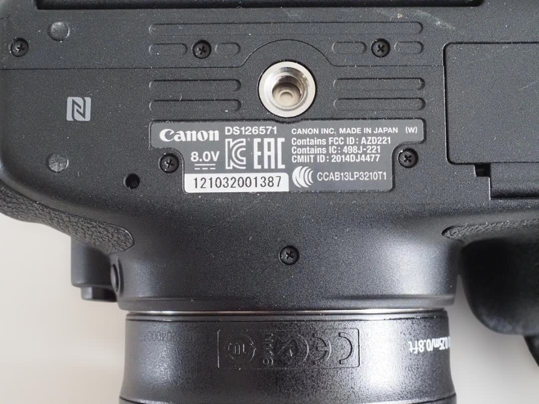 CANON EOS Kiss X8i ダブルズームキット