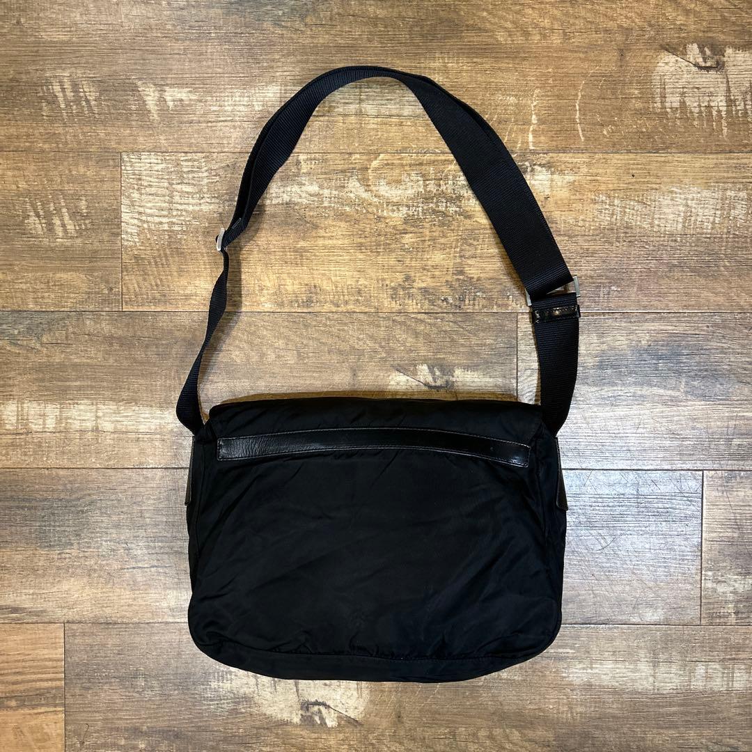 プラダ PRADA ナイロン メッセンジャーバッグ ショルダーバッグ