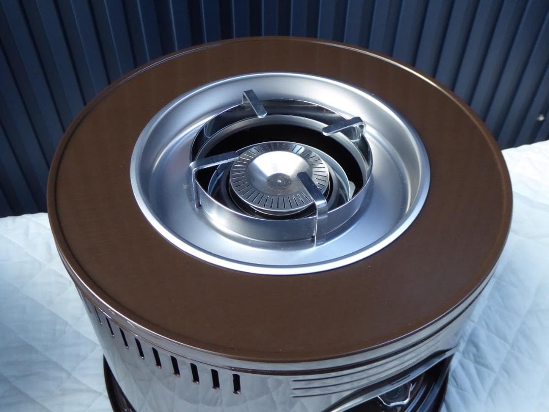 未使用　保管品　TOYOTOMI HH-S219E 石油ストーブ　スパーク点火