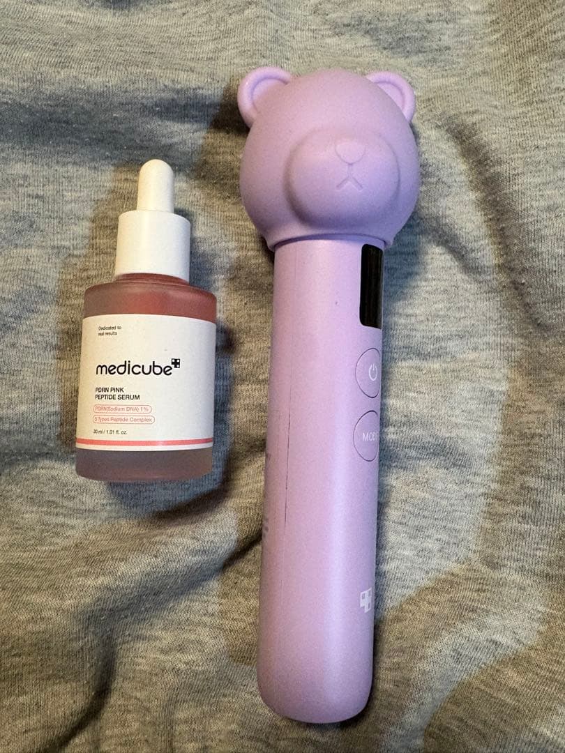 medicube 美顔器 ブースタープロ　お試しセラム付き