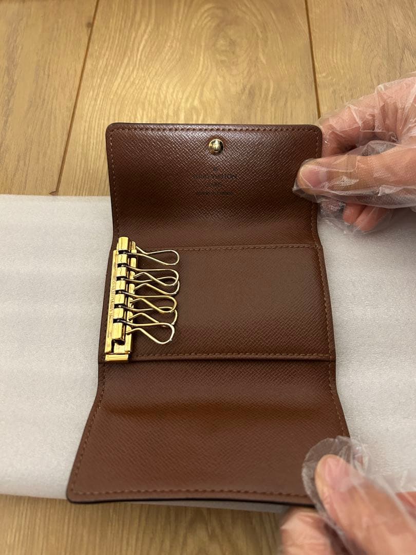 ルイヴィトン　キーケース ミュルティクレ 6