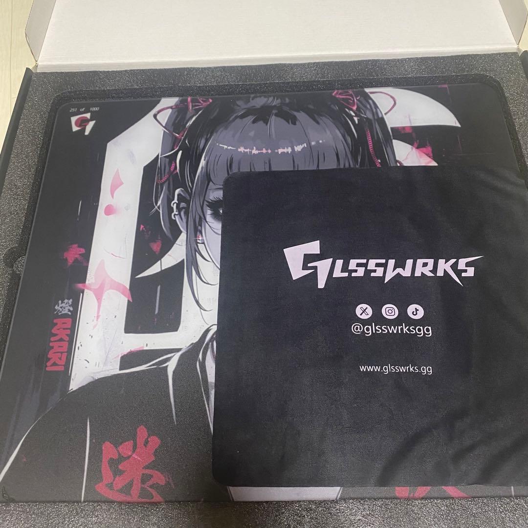 glsswrks akari ガラスマウスパッド