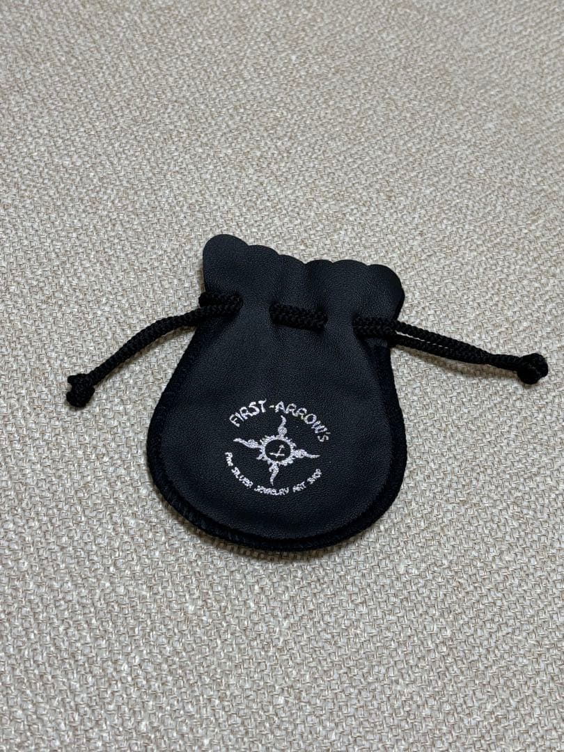 FIRST ARROWS(ファーストアローズ) 金メタル付きリング 17号