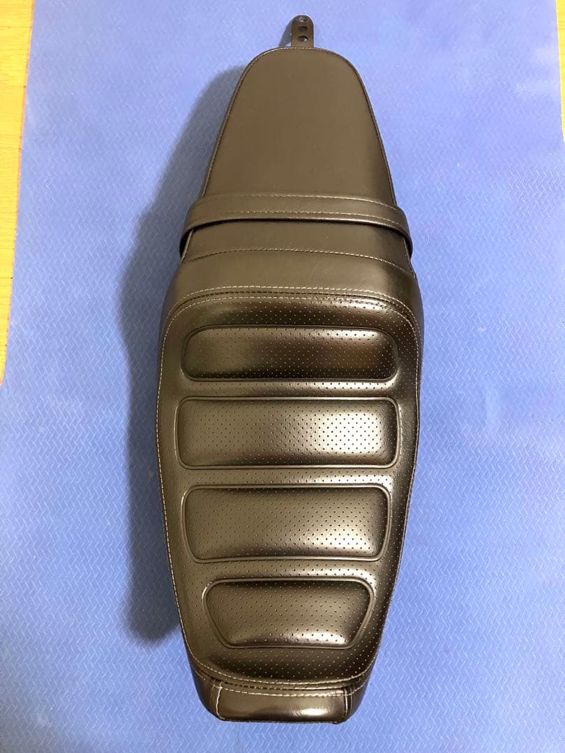 ハーレー　純正　XL1200CX スポーツスター　ロードスター　シート 美品