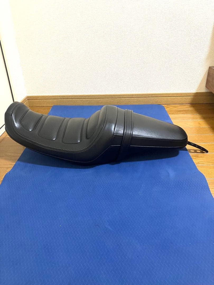 ハーレー　純正　XL1200CX スポーツスター　ロードスター　シート 美品