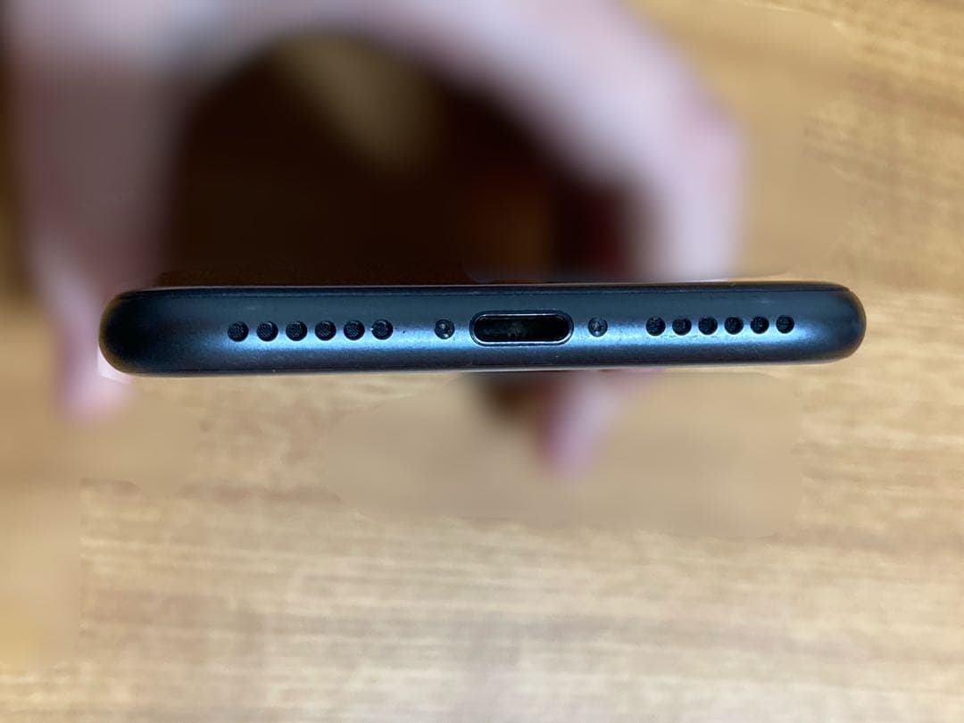 iPhone8 64GB 本体　スペースグレイ