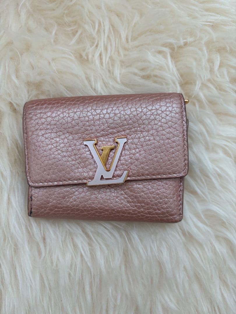 【日本限定】大セール！三つ折財布♡カプシーヌ