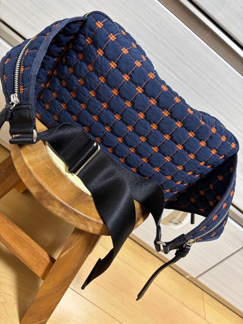 Vivienne Westwood ボディバッグ ネイビーキルティング