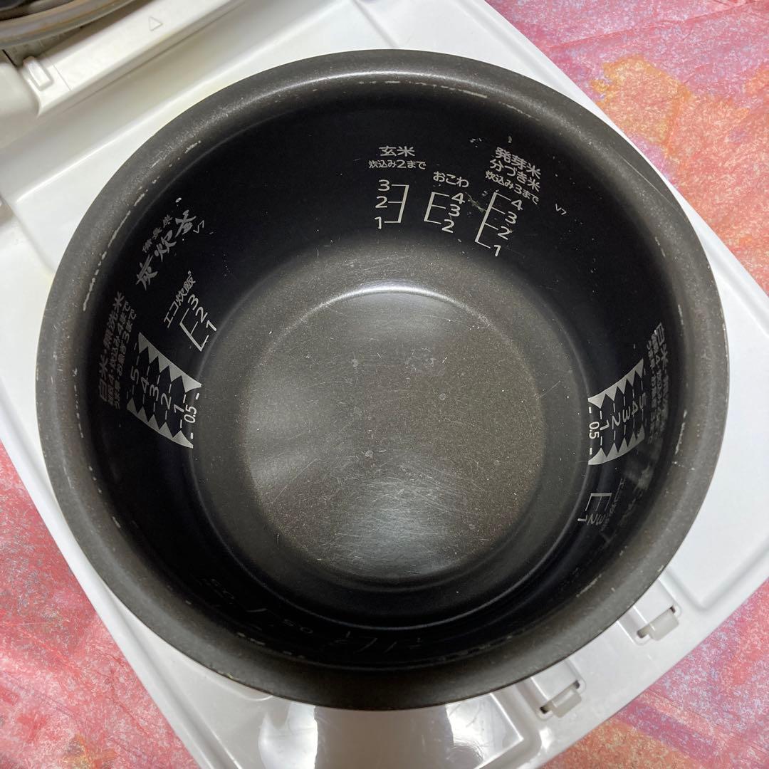 MITSUBISHI NJ-VX107-W 備長炭　炭炊釜