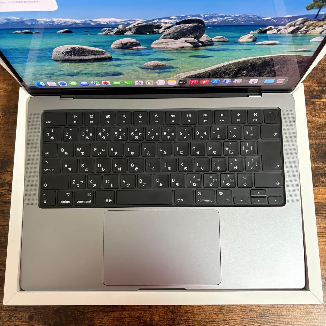MacBook Pro 14インチ M3 メモリ8GB SSD1TB