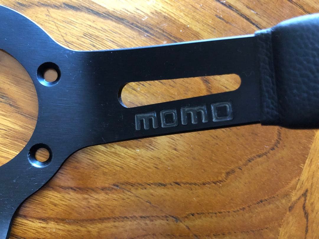 momo ドリフティング　33φ ブラック