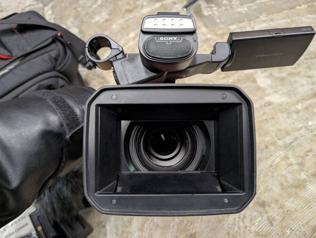 【期間限定割引】SONY HXR-NX3本体&ワイコン&カメラバック&その他