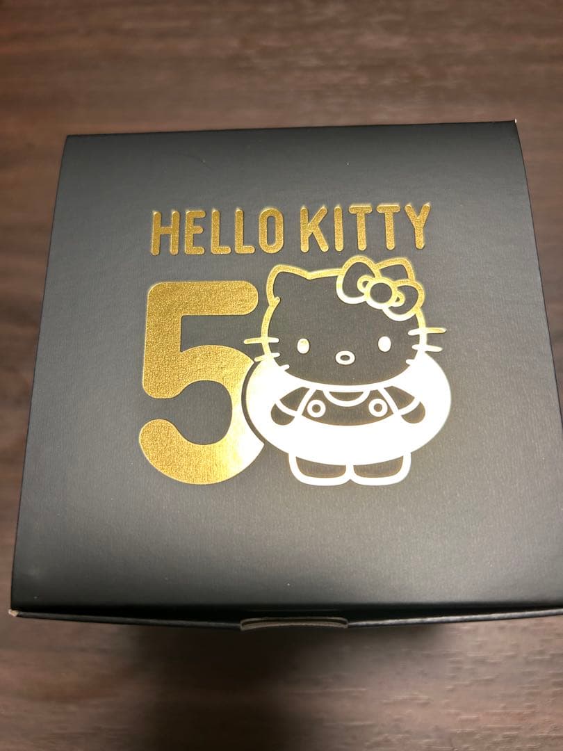 新品 ハローキティ× G-SHOCK 50周年コラボウォッチ サンリオ カシオ