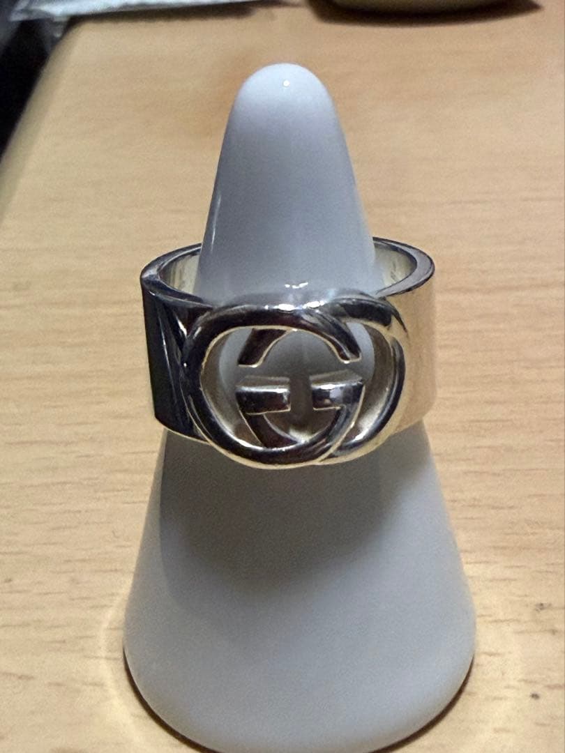 Gucci シルバー ロゴリング　グッチ　インターロッキング