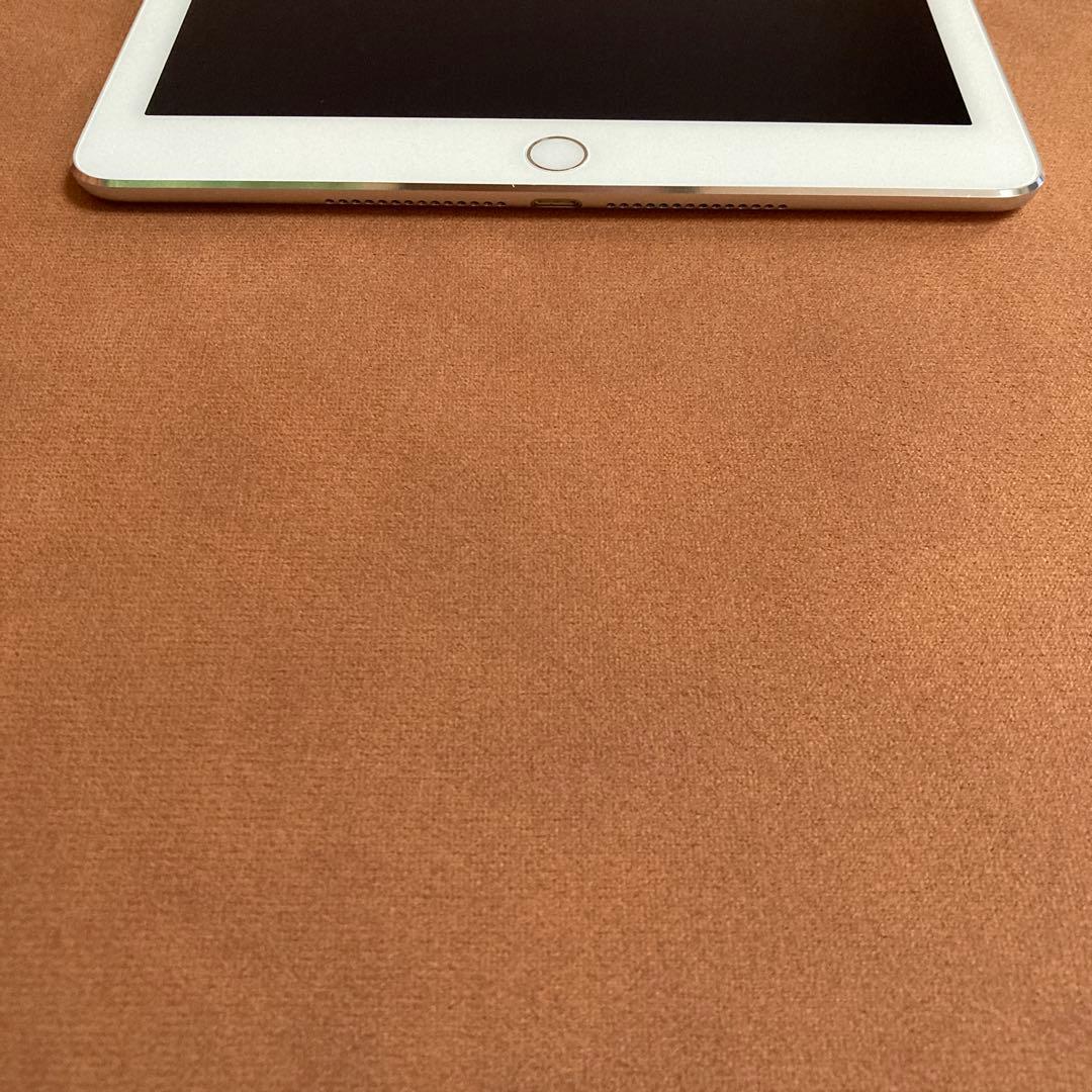 9979 電池ほぼ新品 iPad Air2 第2世代 16GB au